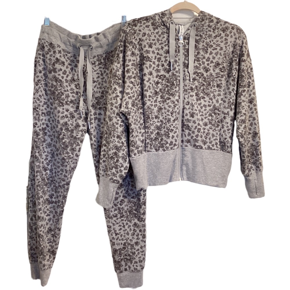Athleta Women’s Full Zip Jacket With Hoodie & Pant 2Pc Leopard Tracksuit Size M - Picture 1 of 16